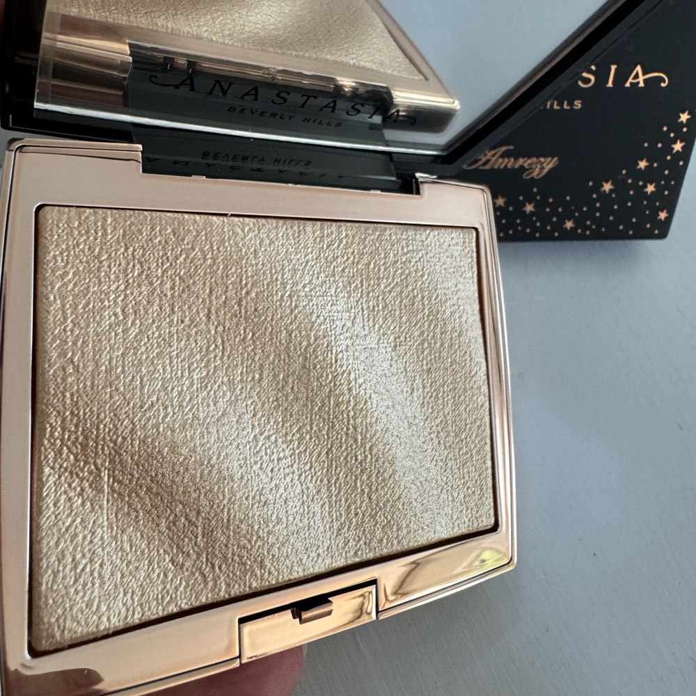 Anastasia Beverly Hills Highlighter - AMREZY - Picture 4 of 12